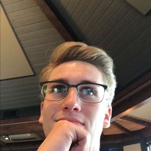 Meet your Posher, Sophia